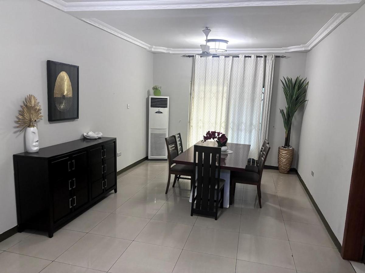 Takako Court Luxury Houses & Apartments, East Legon Accra Buitenkant foto